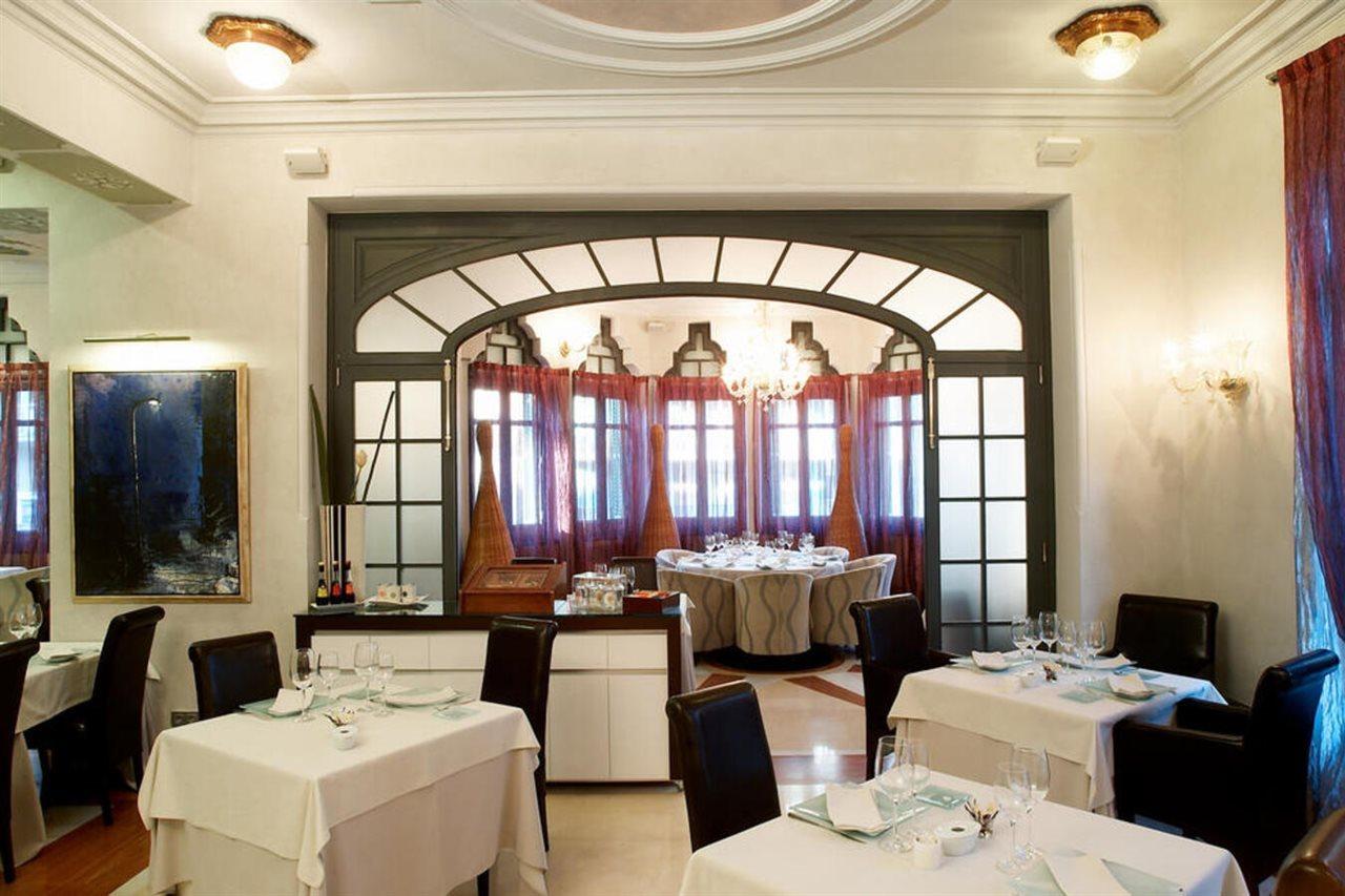 Hotel Sant Roc Solsona Buitenkant foto