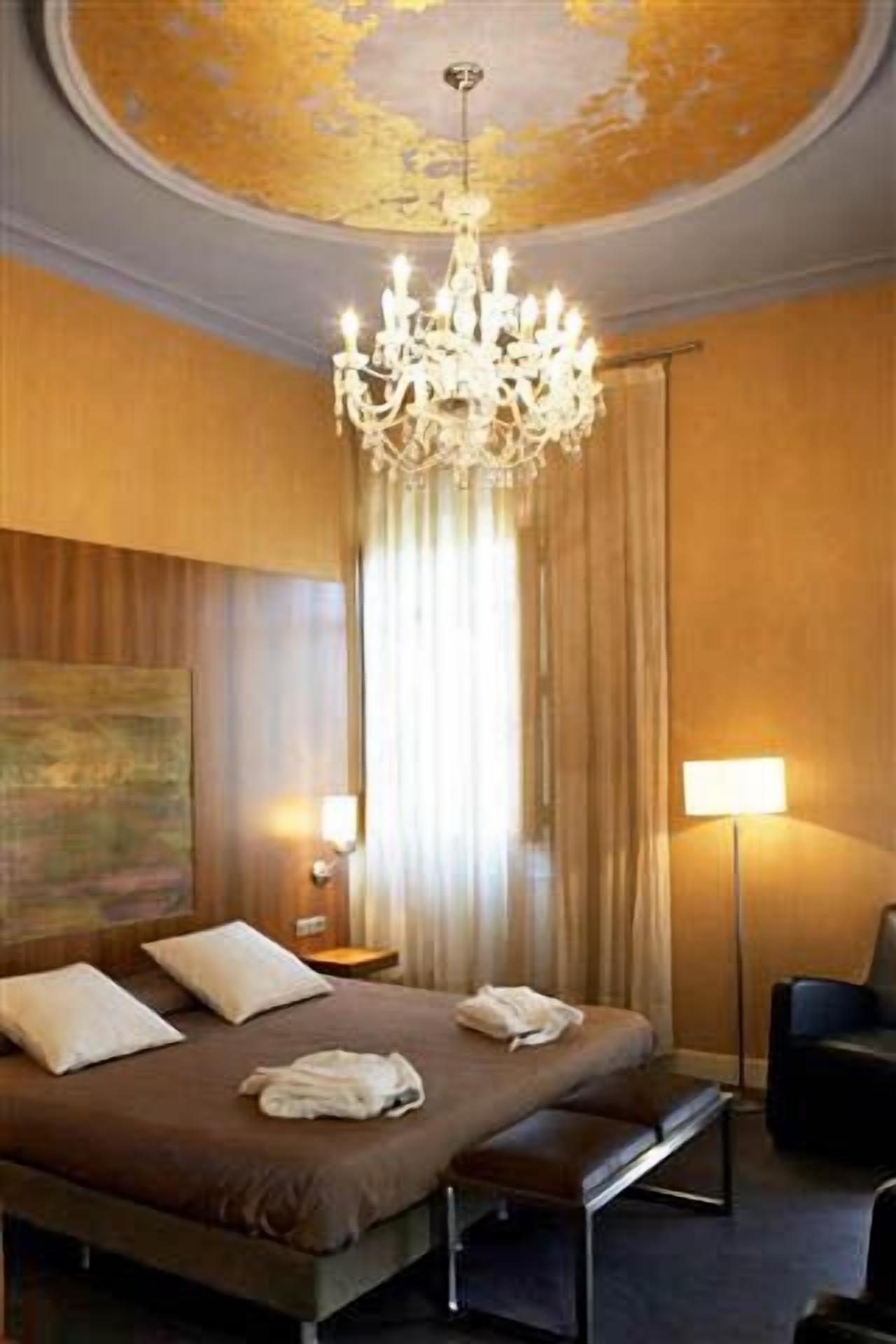 Hotel Sant Roc Solsona Buitenkant foto