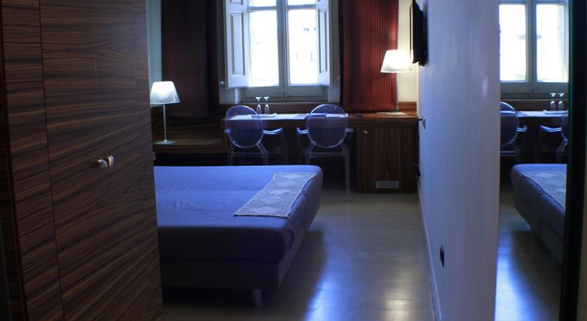 Hotel Sant Roc Solsona Buitenkant foto
