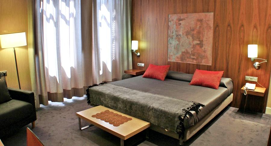 Hotel Sant Roc Solsona Buitenkant foto
