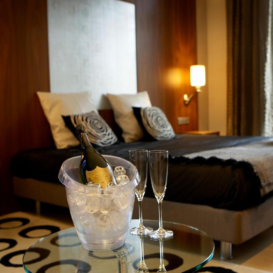 Hotel Sant Roc Solsona Buitenkant foto