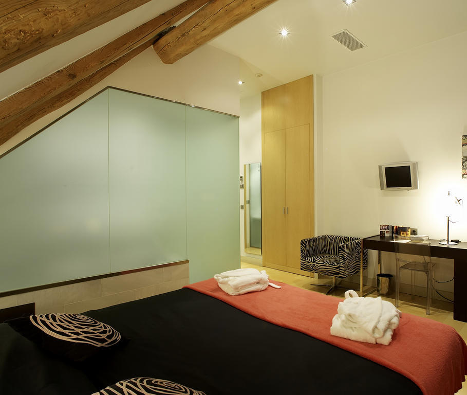 Hotel Sant Roc Solsona Buitenkant foto